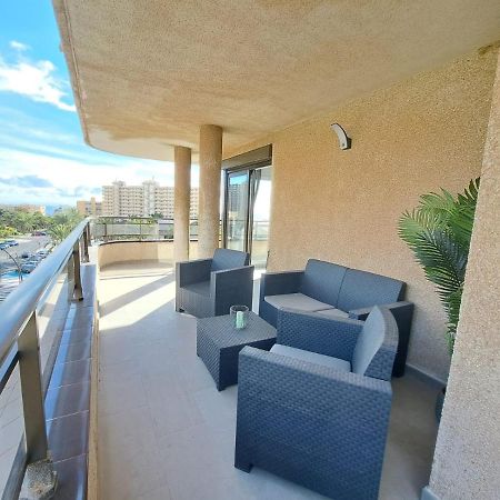 Newly Reformed 2 Bedroom Apartment In The Center Of Los Cristianos ลอส กริสเตียนอส ภายนอก รูปภาพ