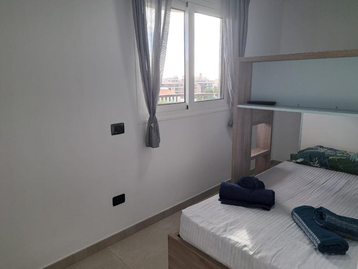 Newly Reformed 2 Bedroom Apartment In The Center Of Los Cristianos ลอส กริสเตียนอส ภายนอก รูปภาพ