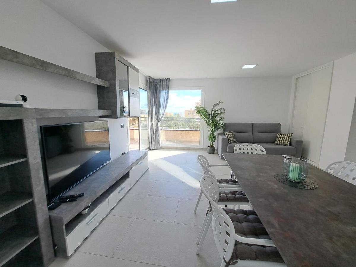 Newly Reformed 2 Bedroom Apartment In The Center Of Los Cristianos ลอส กริสเตียนอส ภายนอก รูปภาพ